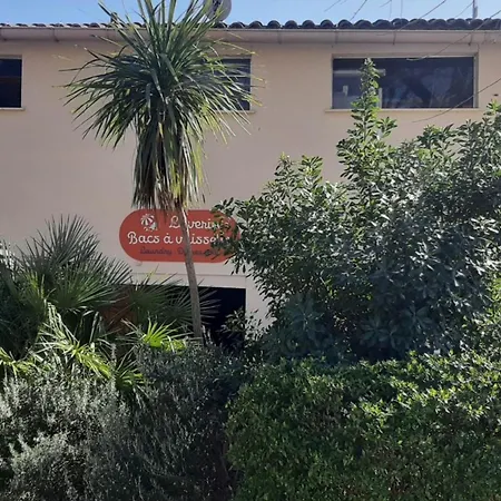 Mobil-home Confortable Avec Terrasse Pour 4 Personnes Κάμπινγκ Le Pradet